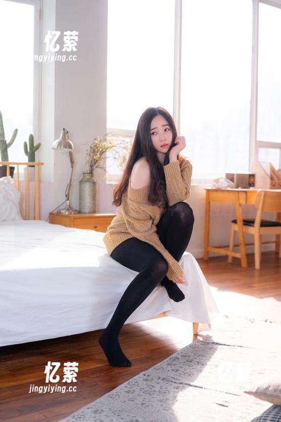 Bambi(밤비)的白昼HIGHFANTASYCOS套图，像是在氤氲的梦中，轻轻触碰就能碎吧。