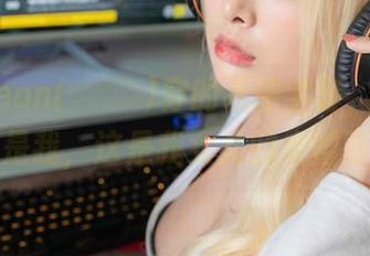 Hyoyeon(김효연)穿的礼服全套，图片中不是我，这是我女儿的未婚妻！