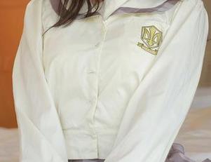 MFStar模范学院 – 看Wendy智秀的圣诞写真，像是被节日的气氛调皮了一下？
