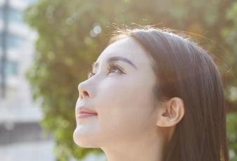 MiiTao蜜桃社 – 看见温心怡在泳装里的样子，竟让我想到夏天的微风。