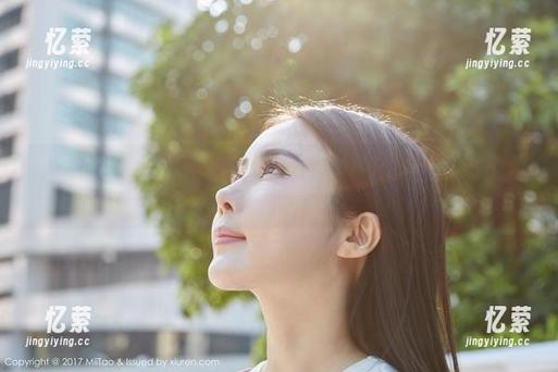MiiTao蜜桃社 - 看见温心怡在泳装里的样子，竟让我想到夏天的微风。