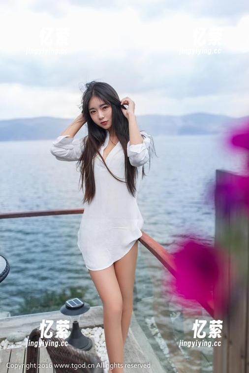 TGOD推女神-王语纯 TGOD推女神 - 王语纯圣诞图包:你的猫咪真的承受得了这么多‘节日氛围’吗?快来下载吧!
