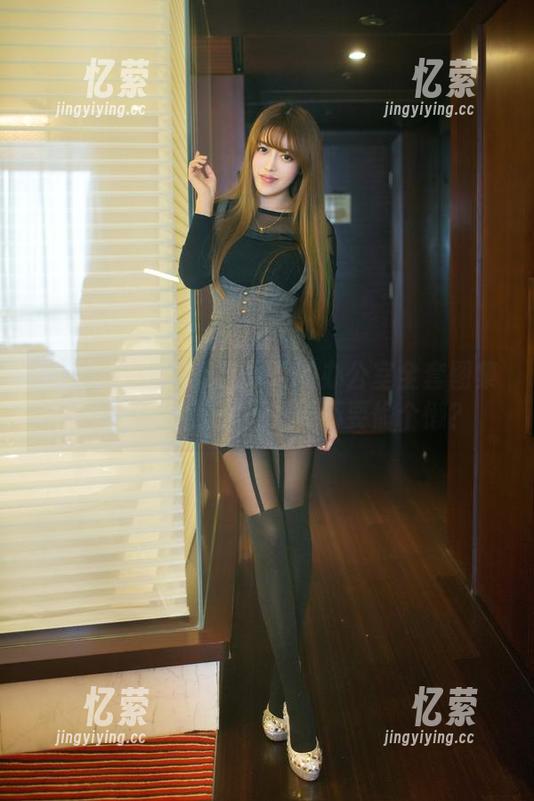 TuiGirl-松果儿 TuiGirl - 这组松果儿的办公室全套图集,画面干脆就是—我要不要偷个懒?