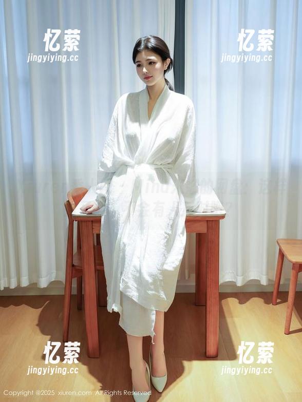 Xiuren秀人网 - Mina米娜的网盘：这样过圣诞，不会有人反对吧？
