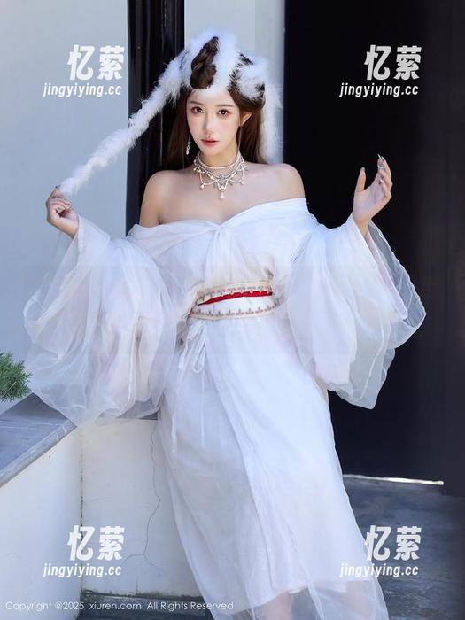 Xiuren秀人网 - 安妮Tess的天台，图库里的高清奇遇记！