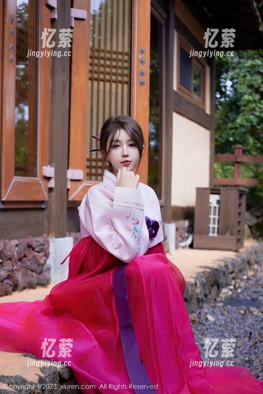Xiuren秀人网 - 图册里的徐莉芝Booty日常，难道我们都该这么洒脱吗？