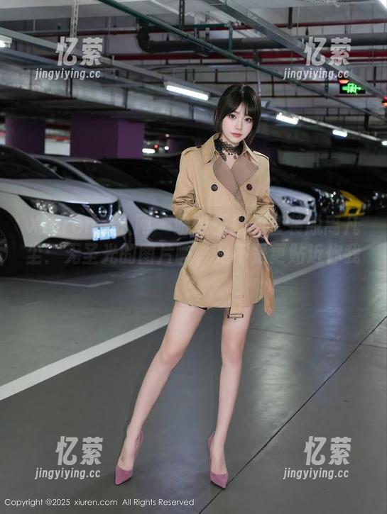 Xiuren秀人网-盼盼玉奴 Xiuren秀人网 - 盼盼玉奴的套装脱离凡尘:无圣光的图片嘛,是不是更贴近你我?