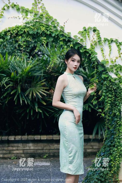 Xiuren秀人网 - 学姐赵惟依coco写真集，分享之后我可能也想转行了！