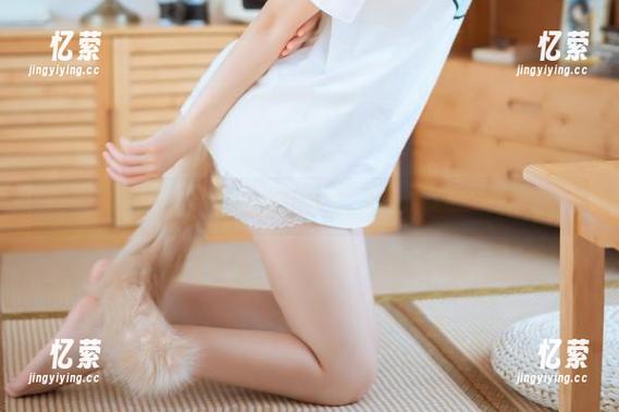 精选coser衣衣的浴缸COS，那种没说完的暧昧
