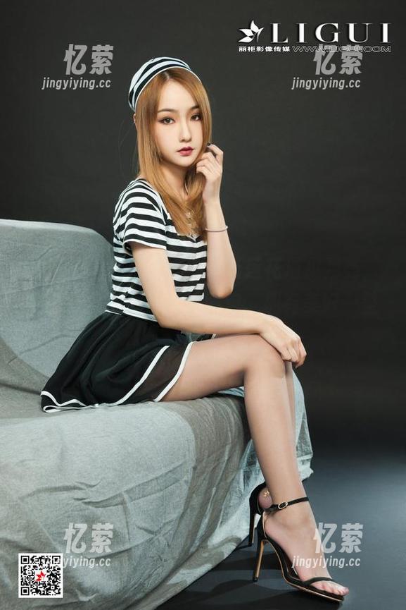 丽柜 - “三生三式”：当莲花遇见月亮，你只需要下载钟情的图包，拥有美好一整晚！