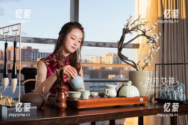 克拉女神 - 僮僮最新作品，套装又回来了！你能想象有多神奇吗？