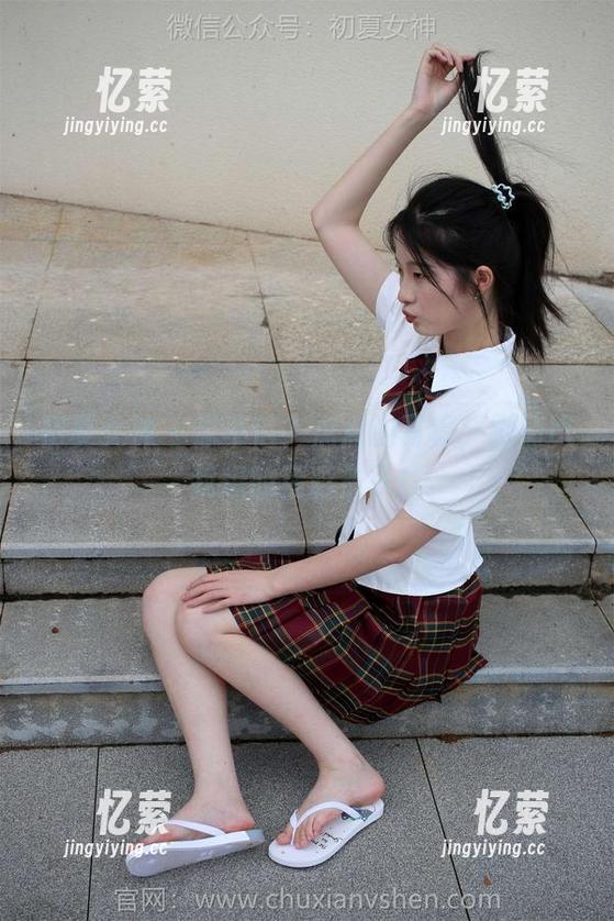 初夏女神 - 你不信？点点的写真，剧情比我想的精彩多了！