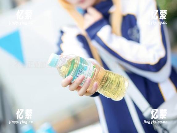 不务正业的嫣嫣子与魔女旧照，高清图包里的潜台词