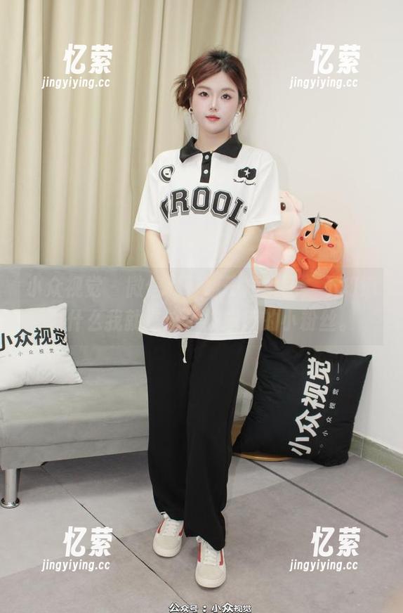 小众视觉-惠子 小众视觉 - 微信私聊惠子短裤图,不知道为什么我就是这个被虐待的小粉丝。