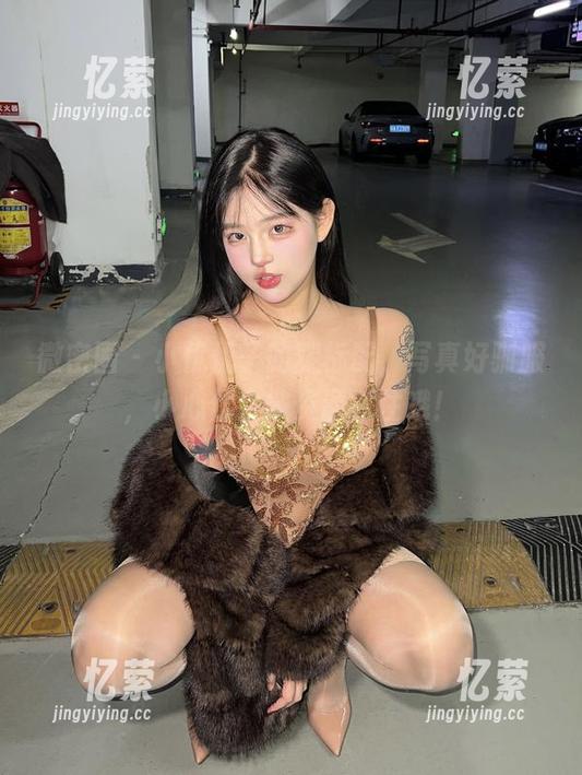 微密圈 - 小优优子的腿标配，写真好驯服，小心你会被资源抓住哦！