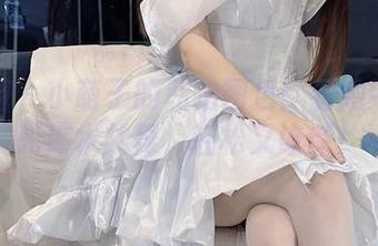 微密圈 – 小萌子的私拍图包：看她如何与死库水共舞，轻松又诙谐！