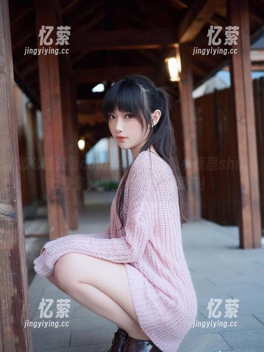 小鹿鹿shika 怎么能做到cos这个造型的?小鹿鹿shika教你,裤里丝不只是装饰!