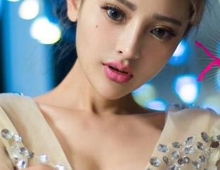 尤果网 – Maggie精选：女神姿态，恍惚间又沉醉