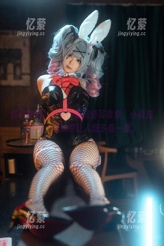 闪亮登场！幼水铃衣高清写真集，小蛋糕加JK，甜腻得让人想多看一眼。