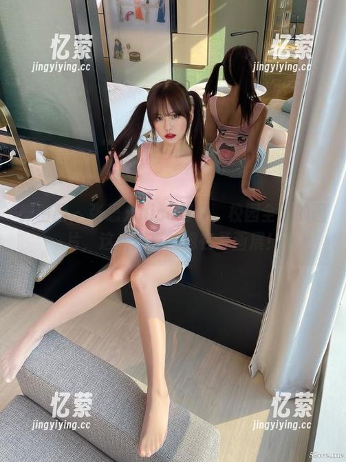 微密圈 - 张思允nice驾到，校园全套的图片，这一刻真的像在开画展！