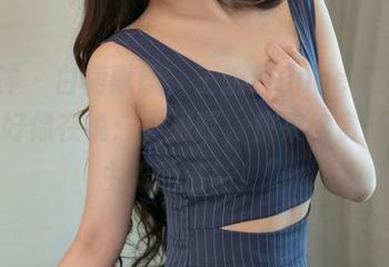 推女神 – 白裙飘飘，王婉悠Queen的私房写真好像在说：“来啊，快来欣赏我这非主流的清新！”