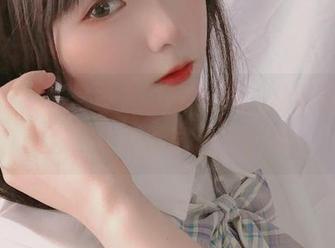 美图来啦！是青水的JK制服，让我这个“大叔”也想尝试下校园风！