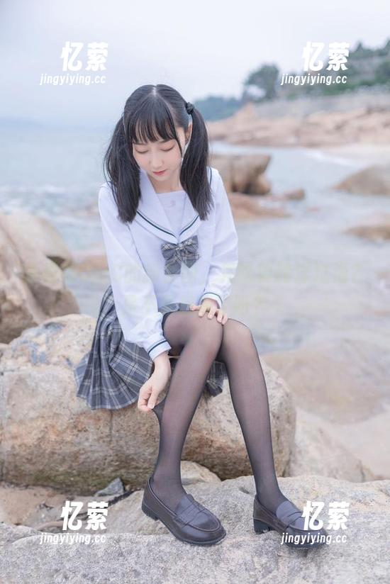 木棉棉OwO的新套图，凭啥要跨洋过海？是不是想我了呀？