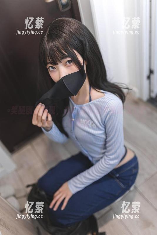 美腿刚一出现，杏仁曲奇这作品就成了全场焦点