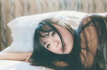 果团网 – 王语纯的泳衣写真，拍得挺好，但你敢说你看懂吗？