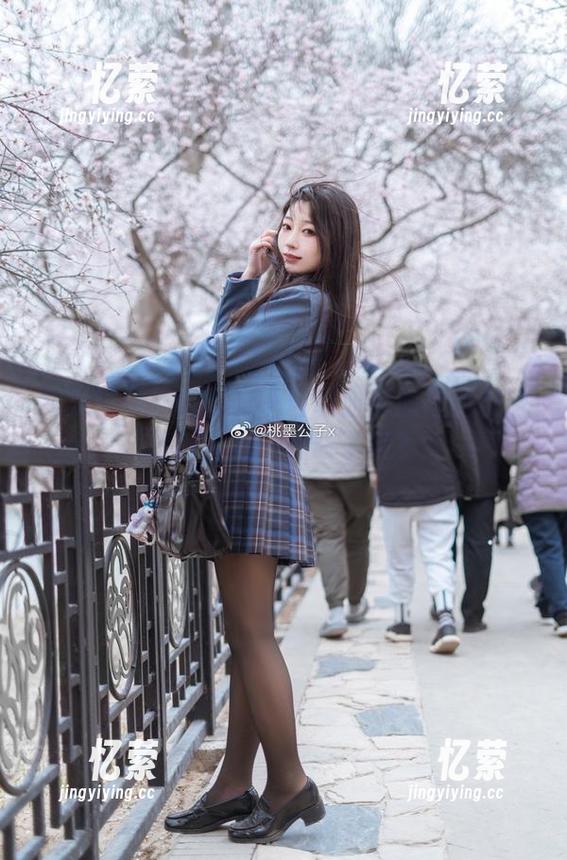 图集时间！桃墨公子与吸血鬼旗袍的亲密接触，万一被咬了呢？