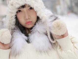 模范学院 – 激动在线！Laura苏雨彤美脚资源曝光，你可能会沉迷的那种～