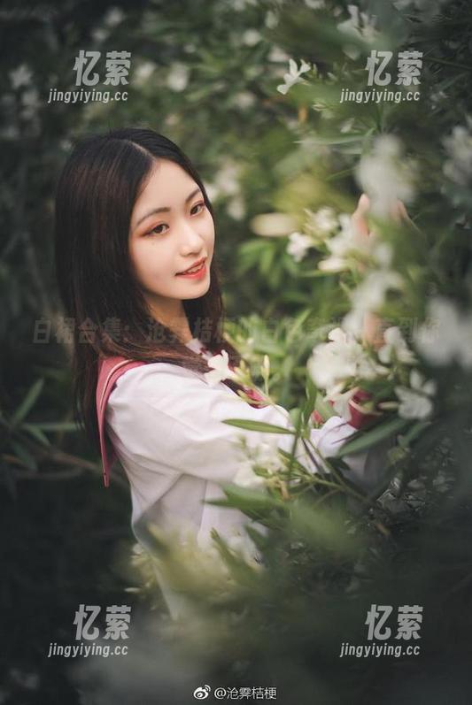 白裙合集：沧霁桔梗的白色奇遇，直到你觉得不够。