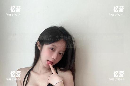 微密圈 - 新鲜出炉的图片，火龙果羊在“日系死库水”里的那种神情，直击内心底层啊～