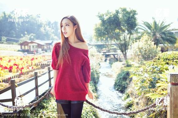 爱蜜社 - 黑丝写真，李李七七喜喜教你如何用美图撩到人？