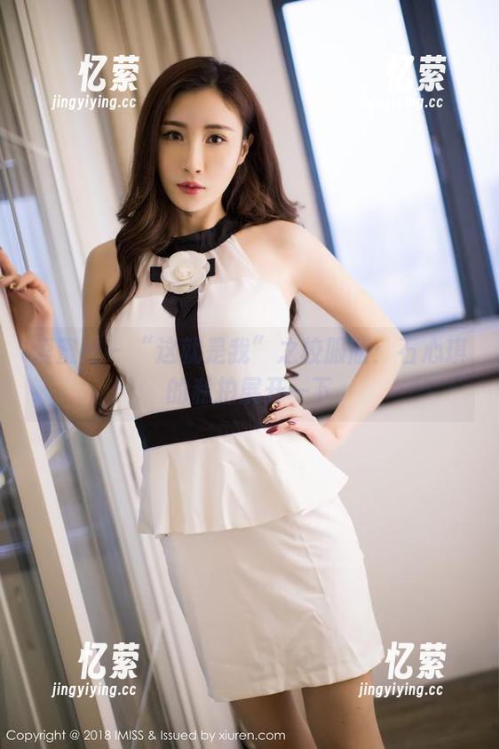 爱蜜社 - “这就是我”之校服版：石心琪的私拍展开一下