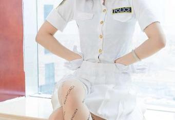 物恋传媒 – 锁住秘书形象的纱纱，这组美图看完妥妥想借她的口红。