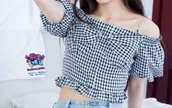 物恋传媒 – 当白月光碰上菜菜：能够引发周围一片光明的写真！
