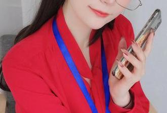 白银81学妹写真全集：一边学习一边出戏，你瞧这操作！