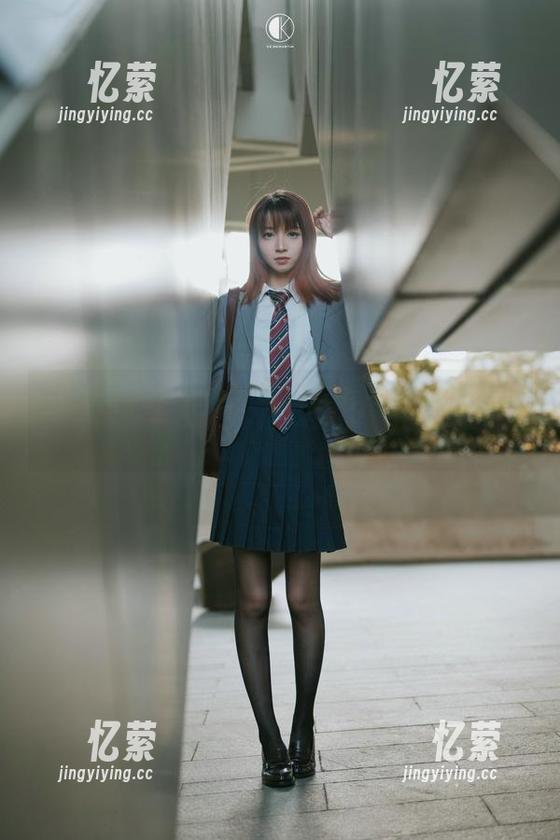 这又是哪个学姐？祖木子的写真让我想写情书了