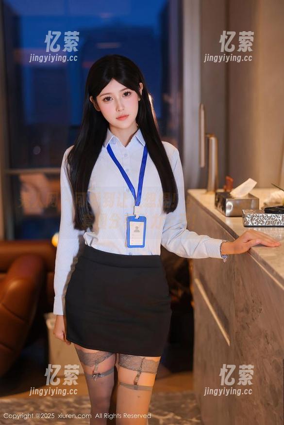 秀人网 - 可爱到让人想捏！小魔女奈奈的套图分享火力全开！