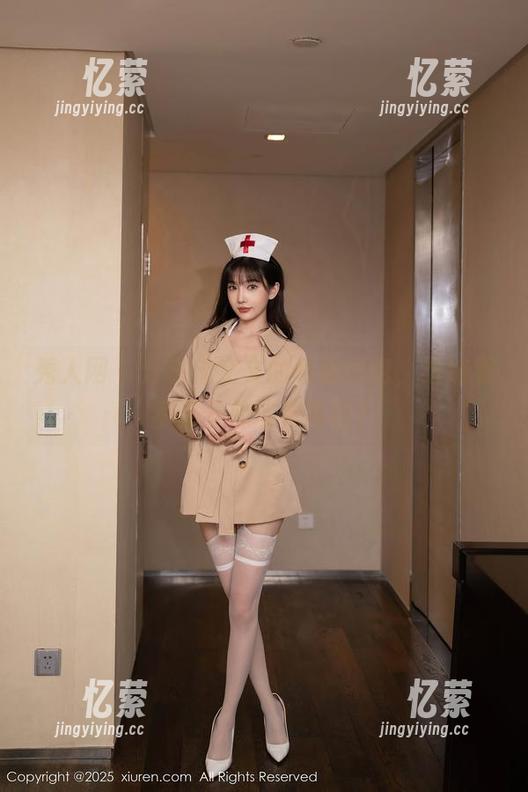 秀人网 - 分享林文文的和服图包，纠结要不要下单这件真丝？