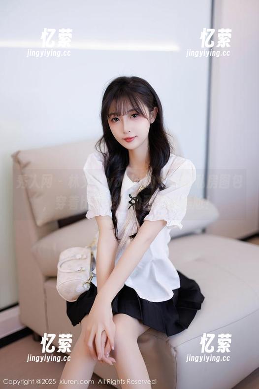秀人网 - 林文文yooki的兔女郎私房图包，穿着比我老板的西装还尴尬！