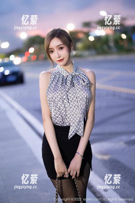 秀人网 - 樱桃小阑子油亮合集，网盘里藏着的不止是图片，更是情绪