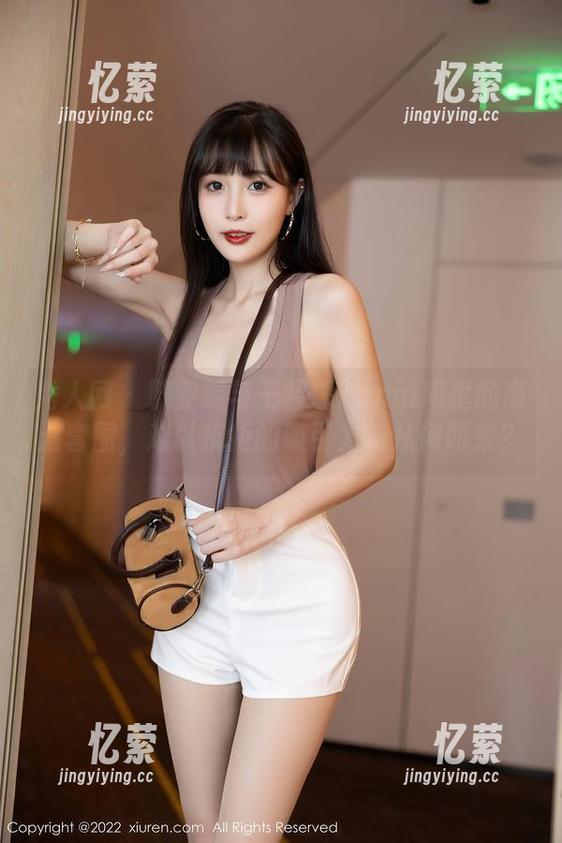 秀人网-王馨瑶Yanni 秀人网 - 职业装与王馨瑶Yanni同框的高清套图,难以抗拒的吸引力,从何而来?