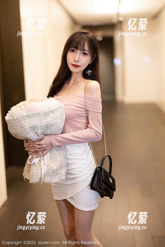 秀人网-王馨瑶Yanni 秀人网 - 在线狂欢,王馨瑶Yanni的比基尼是怎么让人少女心爆发的?
