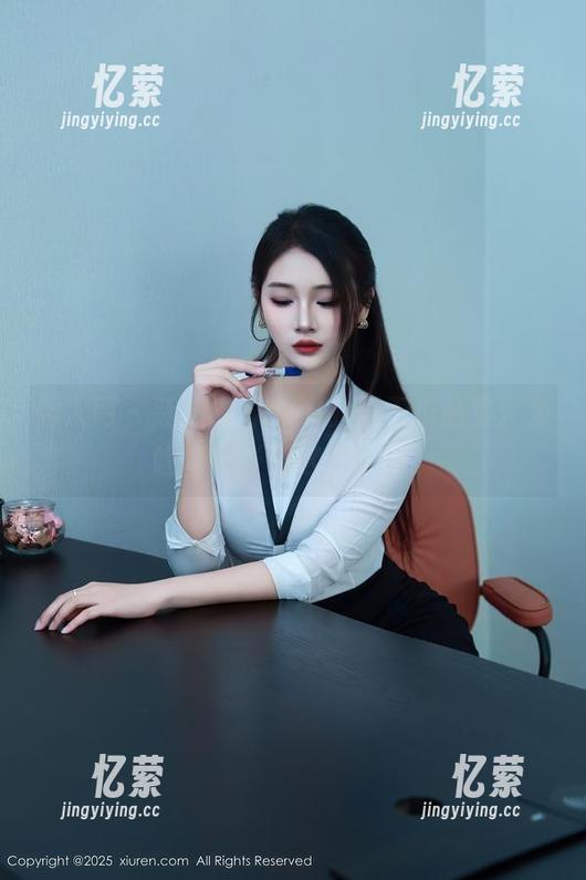 秀人网 - 荡漾Crystal的夏天作品集：为啥每一张都这么有趣？