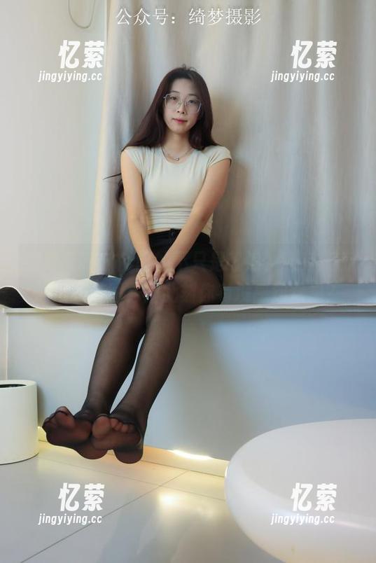 绮梦摄影 - 郁闷的不只是热浪，还有蕊蕊的泳衣美图，那此刻你有没感到窒息？