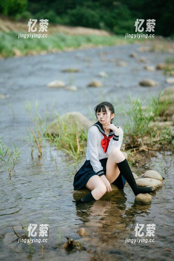 落落Raku与HentaiSweater：无圣光合集，妆容与身材都是另一场灾难