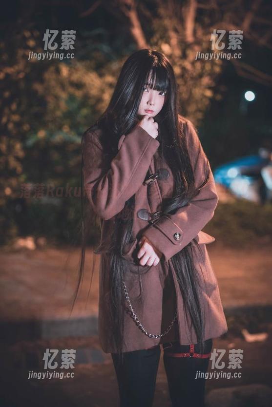 落落Raku带你逛制服美图，教你如何优雅地逃课！