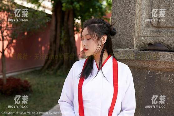 蜜桃社 - 关注Gina的蕾丝，“美图”只是为了让你多看几眼！